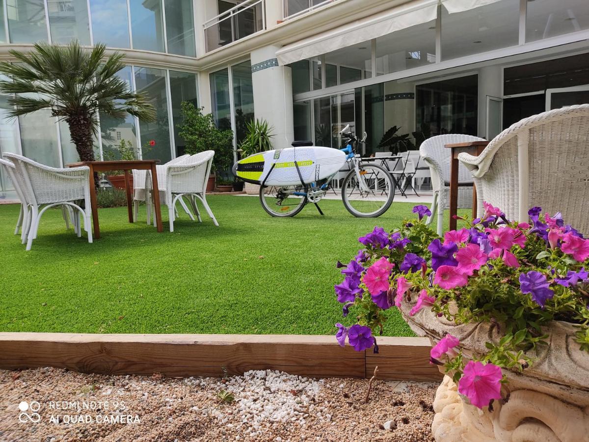 Hotel & Apartaments Thalassa Sport & Spa Roses Zewnętrze zdjęcie