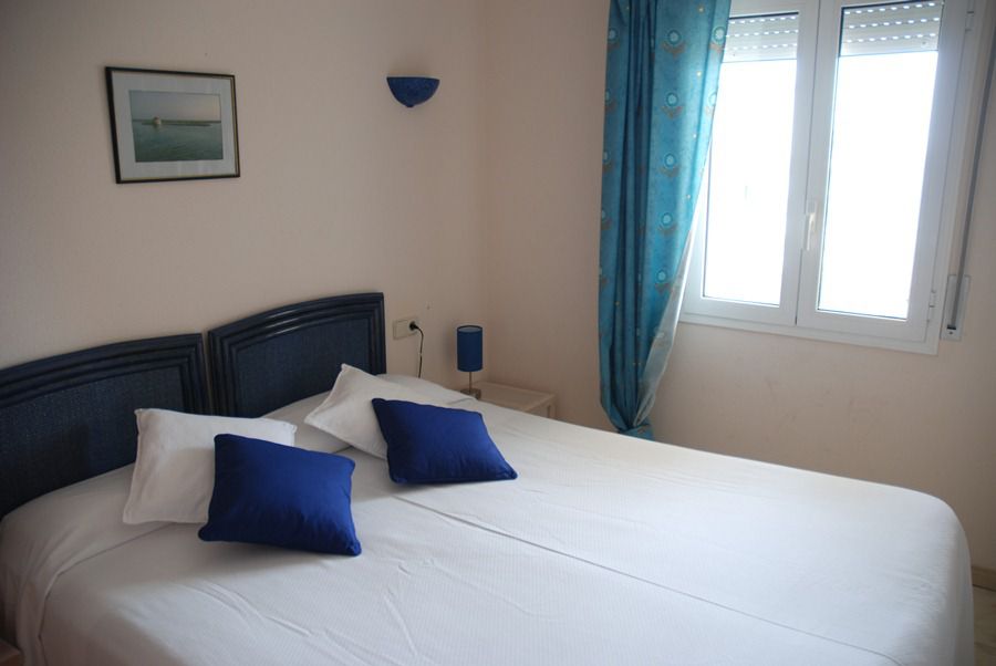 Hotel & Apartaments Thalassa Sport & Spa Roses Zewnętrze zdjęcie