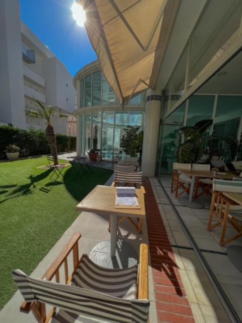 Hotel & Apartaments Thalassa Sport & Spa Roses Zewnętrze zdjęcie