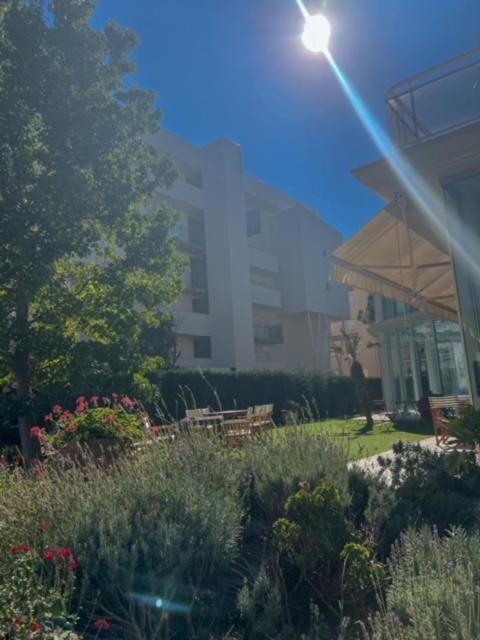 Hotel & Apartaments Thalassa Sport & Spa Roses Zewnętrze zdjęcie