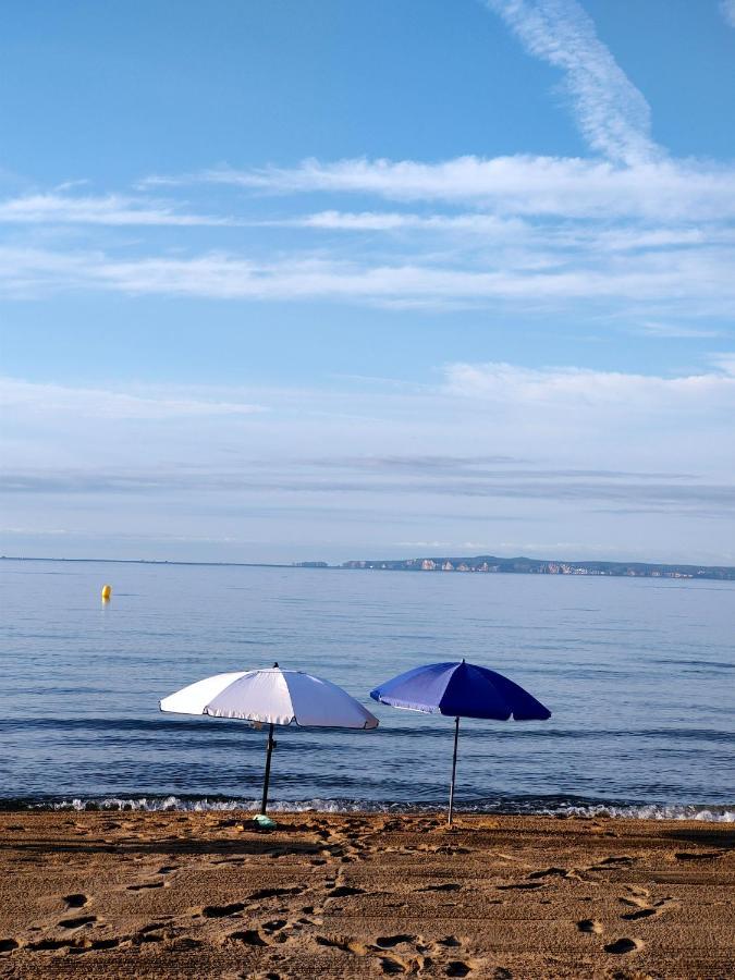 Hotel & Apartaments Thalassa Sport & Spa Roses Zewnętrze zdjęcie