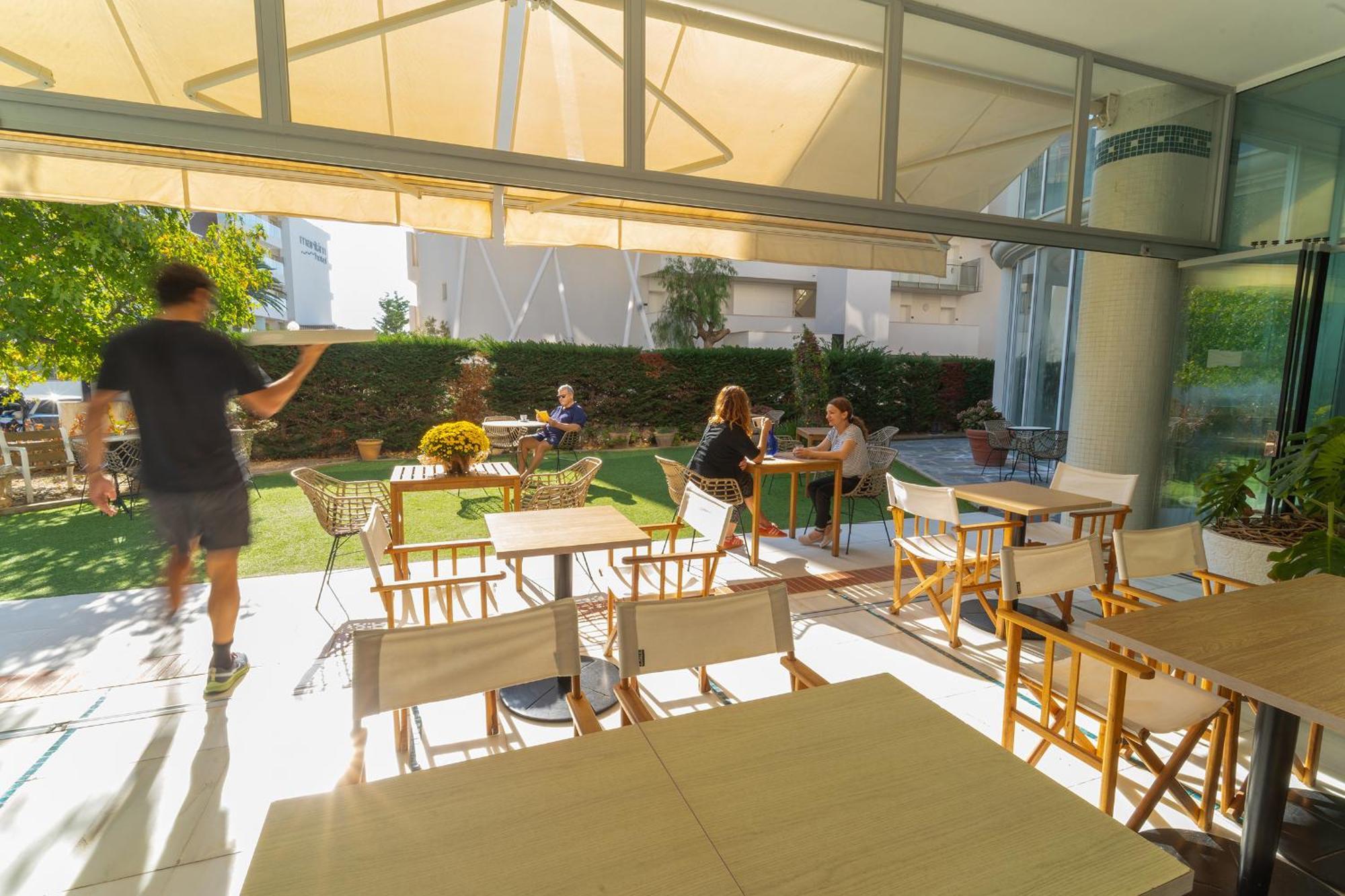Hotel & Apartaments Thalassa Sport & Spa Roses Zewnętrze zdjęcie