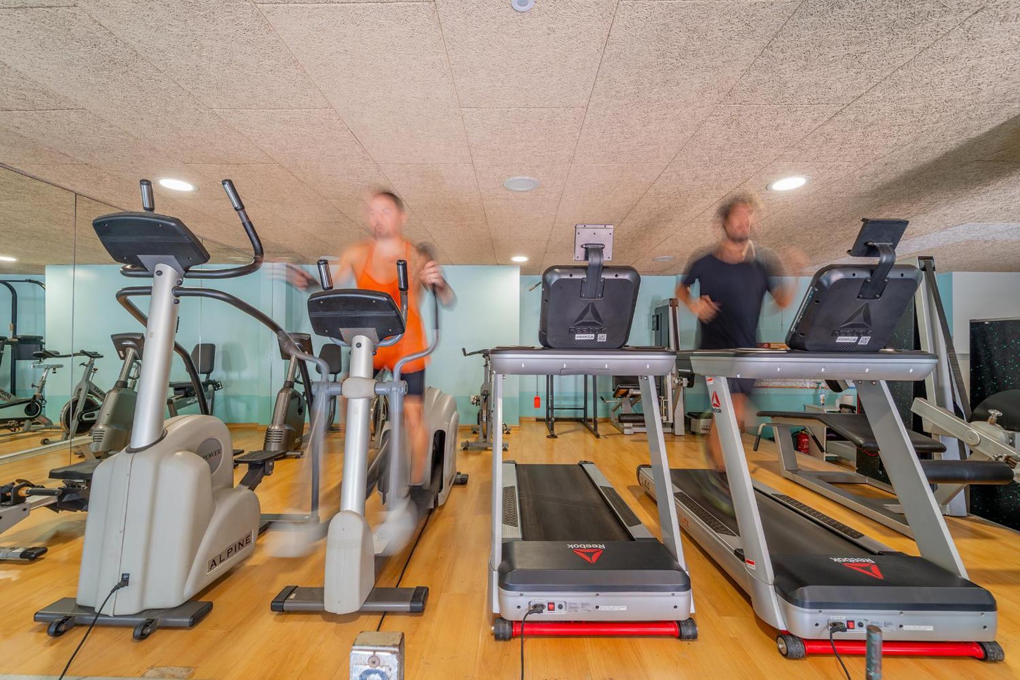 Hotel & Apartaments Thalassa Sport & Spa Roses Zewnętrze zdjęcie