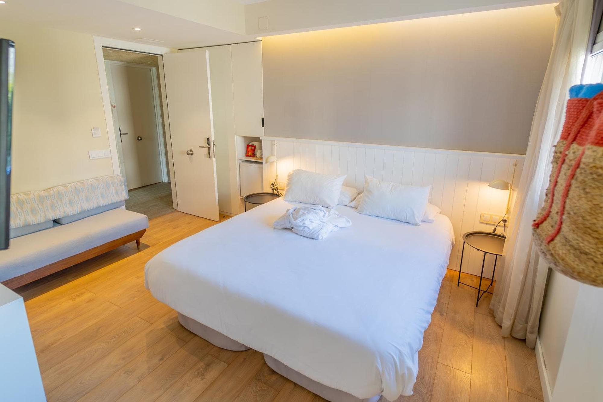 Hotel & Apartaments Thalassa Sport & Spa Roses Zewnętrze zdjęcie