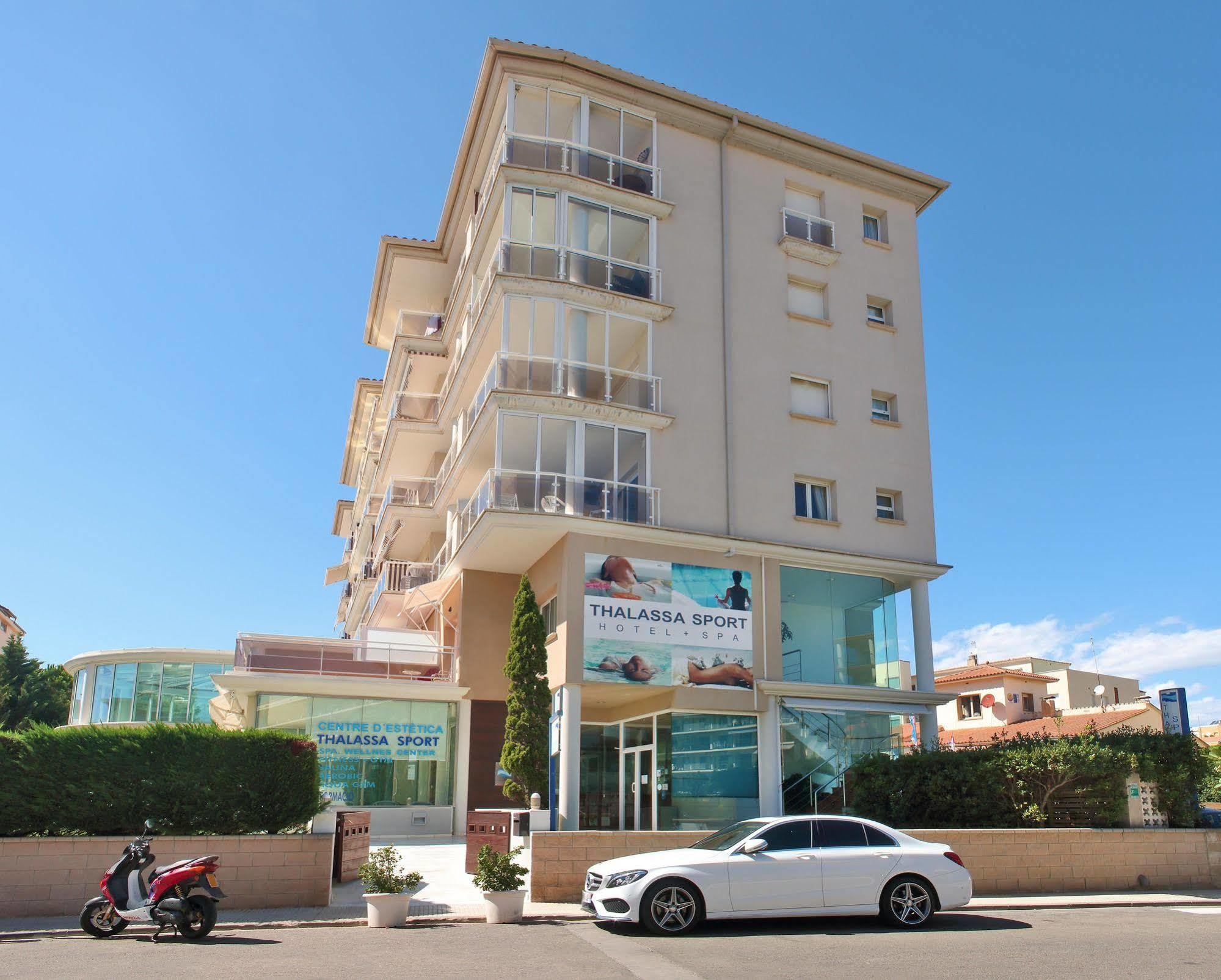 Hotel & Apartaments Thalassa Sport & Spa Roses Zewnętrze zdjęcie